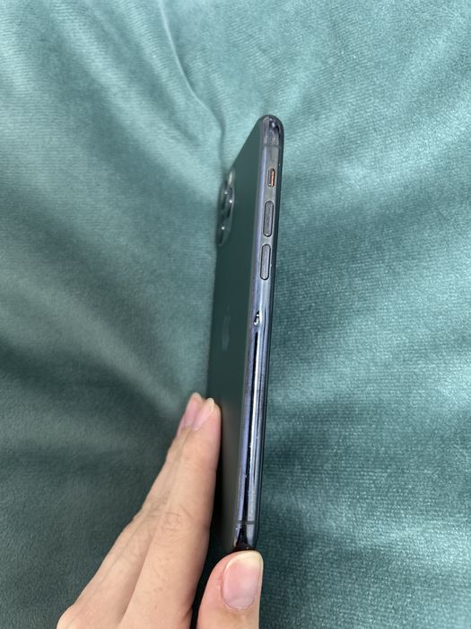 Продам Iphone 11 pro