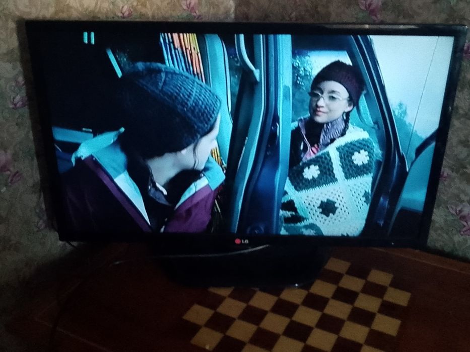 В продаже телевизор