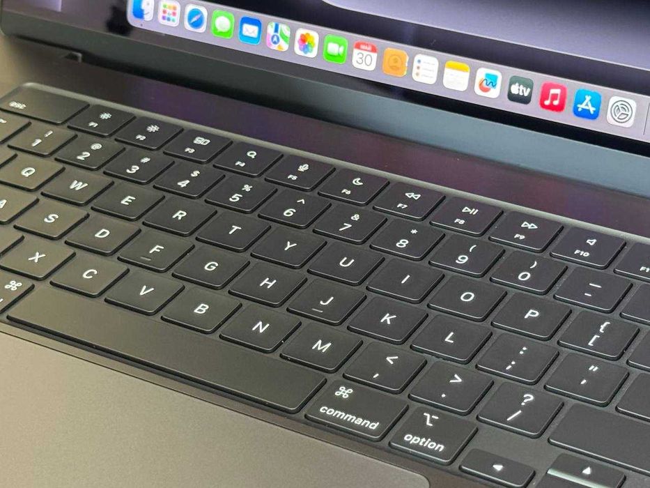 Б/У MacBook Pro 16” M3 Pro/ 18Gb / 512GB Black