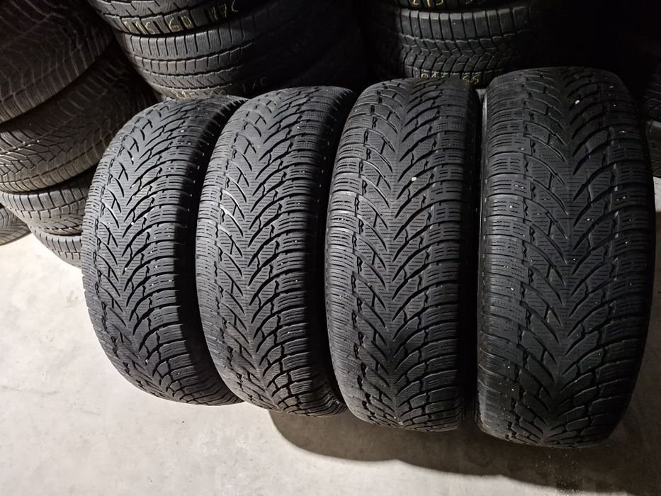 4 Anvelopele  de iarnă 235 65 r17 Nokian