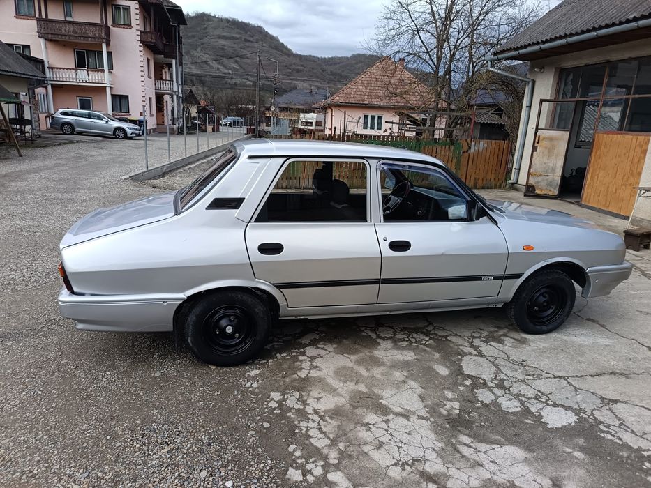 Vînd Dacia in stare bună de funcționare reconditionat