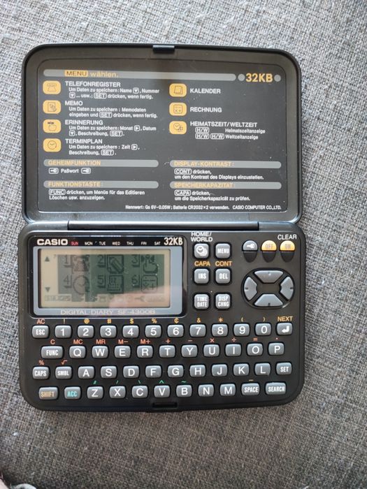 Ретро електронен бележник Casio Digital Diary SF-4300B (32KB) – Винтидж органайзер