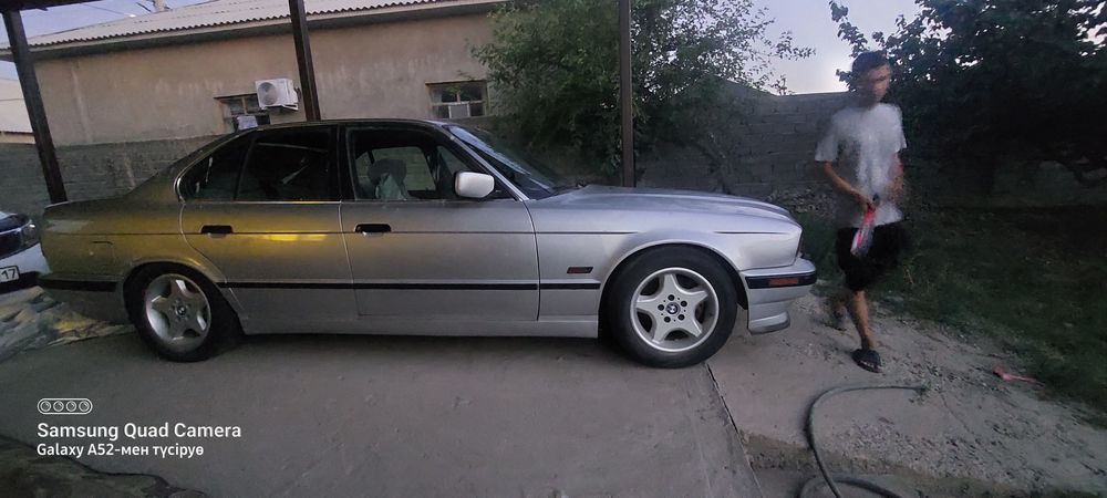 BMW 525 состояние отл.