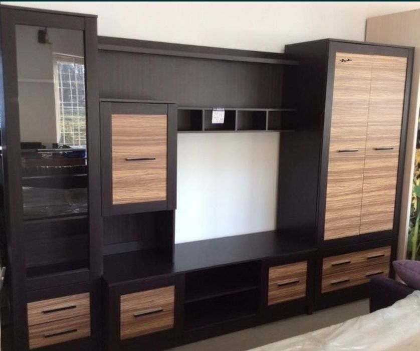 Срочно продам стенку!