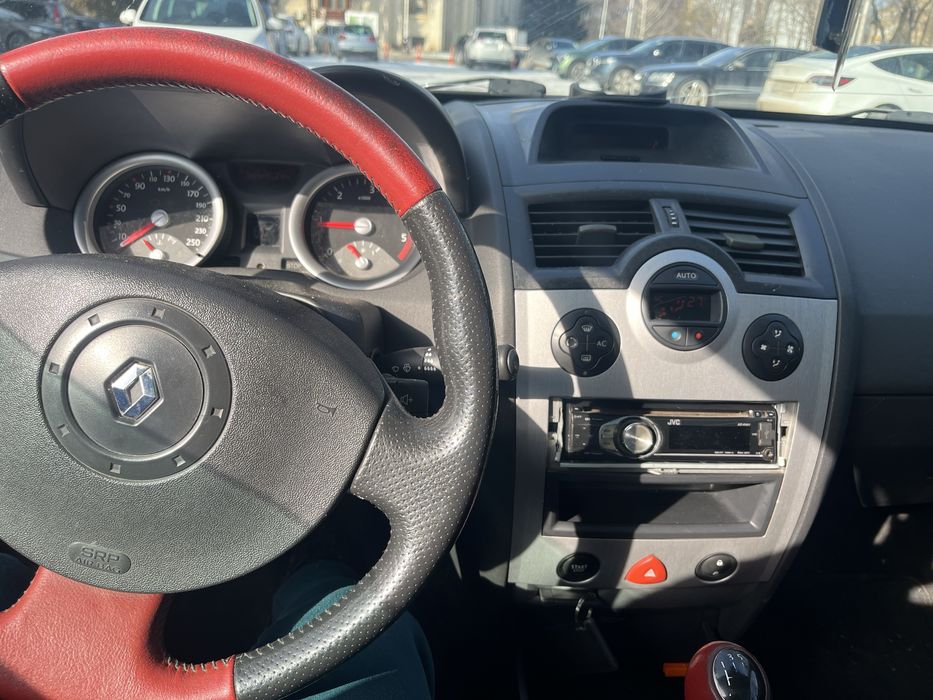 Vind renault megan cabrio