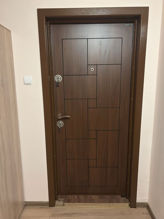 Продава се Двустаен апартамент в Перник, Център - 55 кв.м за 835 €/кв.м - Снимка #6