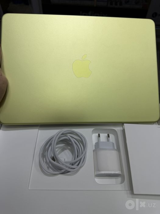 13-inch Macbook Neo 8/256