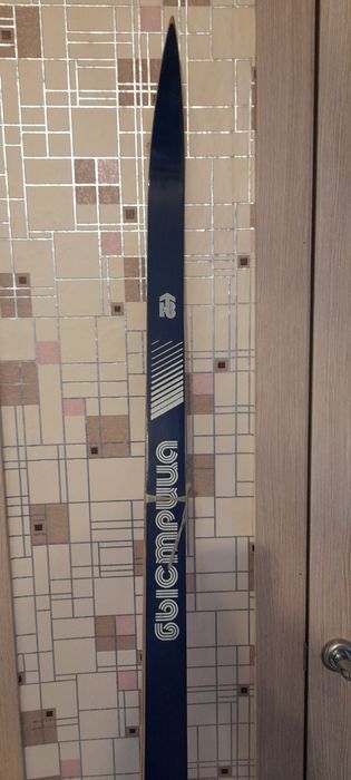 Продам      лыжи