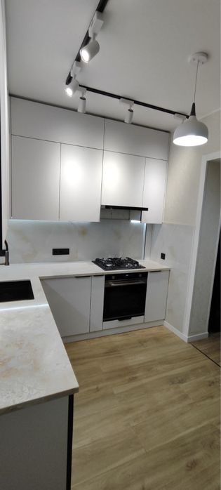 Столешницы из исскуственного камня ( акрил & кварц )