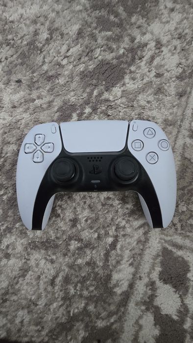 PS5 Disk Edition 512gb + 2 controllere PS5