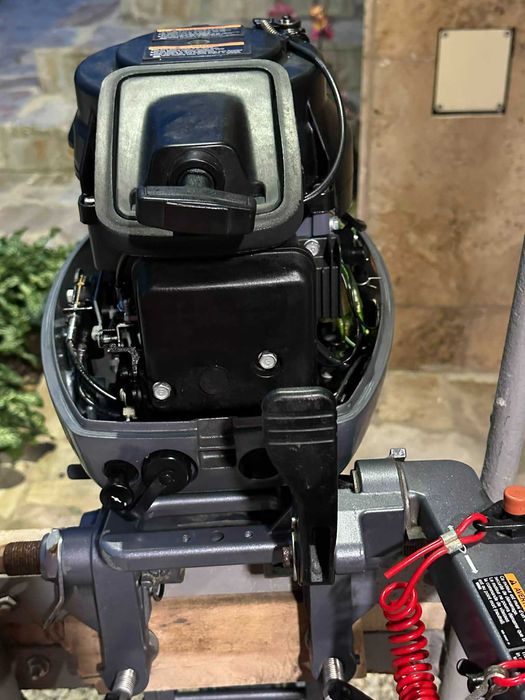 Лодка с двигател Yamaha