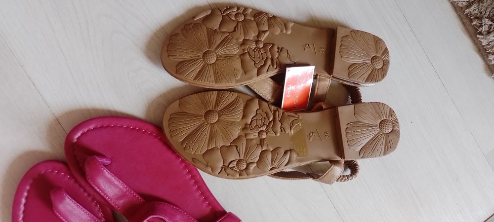 Сланцы  босоножки женские