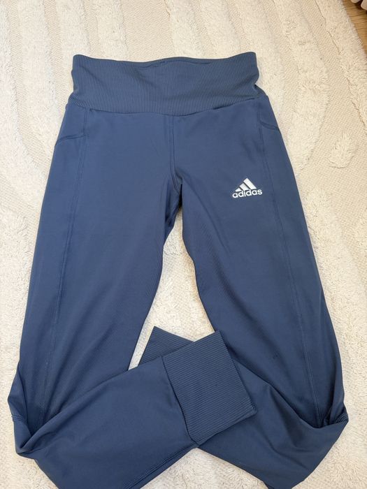 Клин Adidas.Размеи 11-12 г