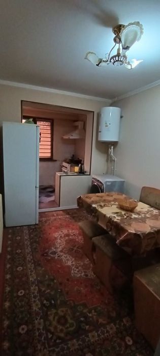 Chorsudan 2 xonali Uy ijaraga beriladi. Bezmakler