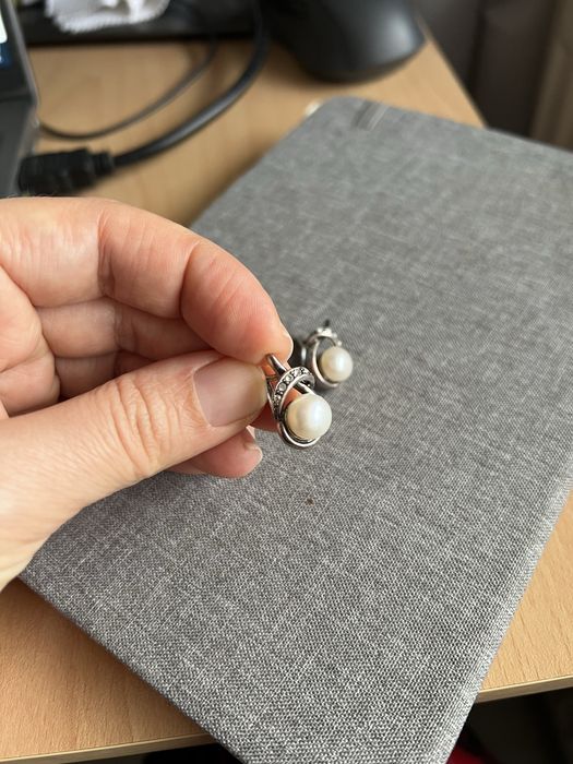 Сребърни обеци с естествени перли