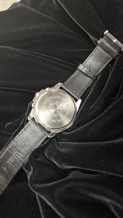 Продаются мужские наручные часы