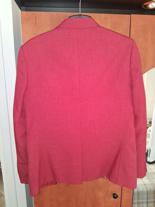 Vând 2 sacouri bărbătești