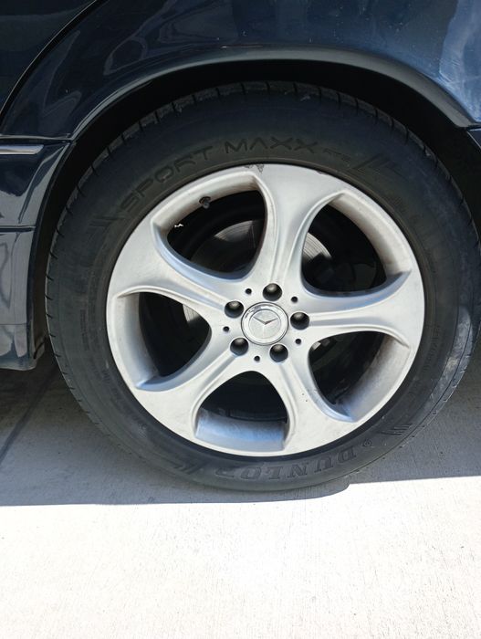 Продавам джанти с гуми 18 цола