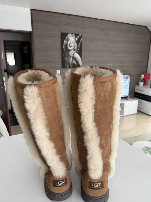 Оригинални ботуши UGG