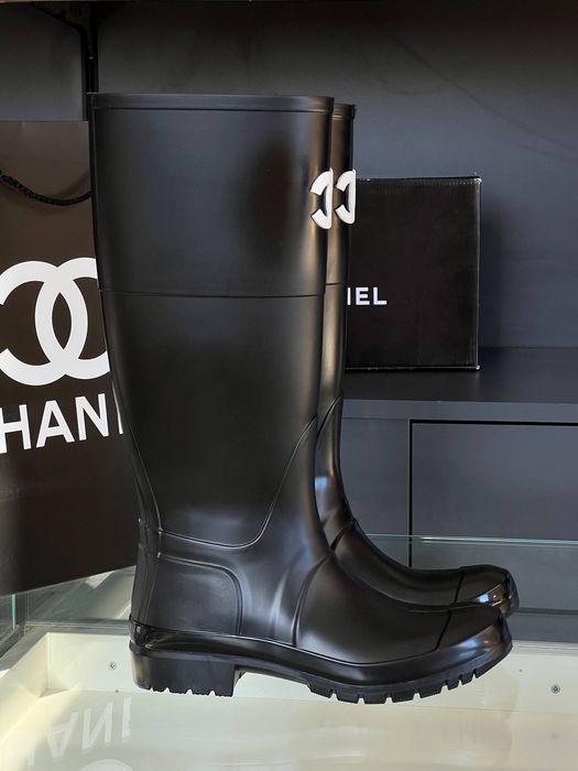 Cizme Chanel noi