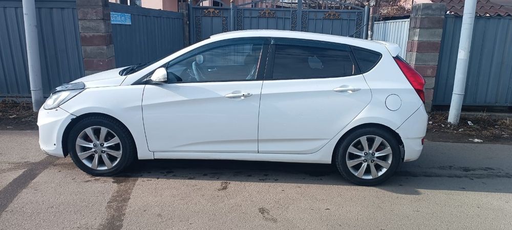 Hyunday Accent сатамын