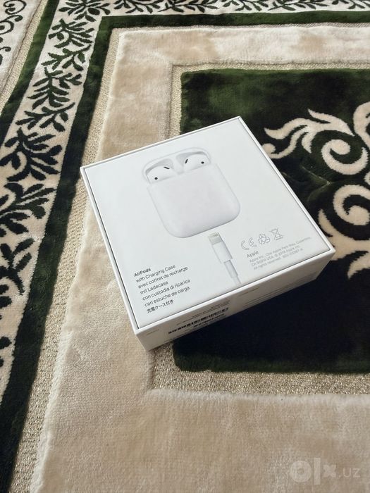 Продам коробку от AirPods 2.1