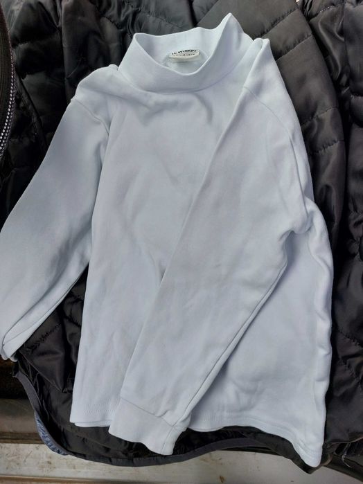 Lc.kiki.бяло поло яке ,панталонки екипMarvelдънкови и риза