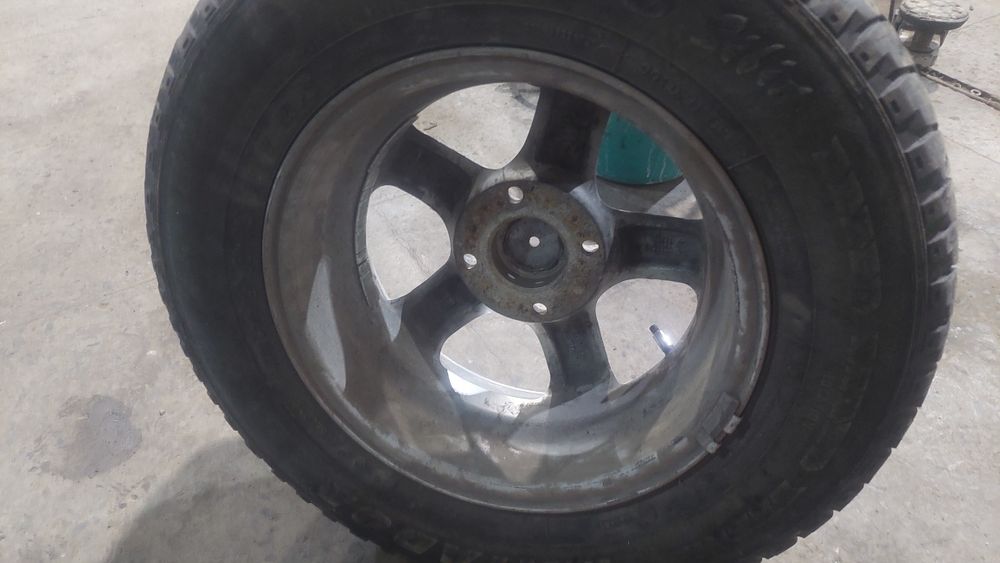 Продам диски с резиной