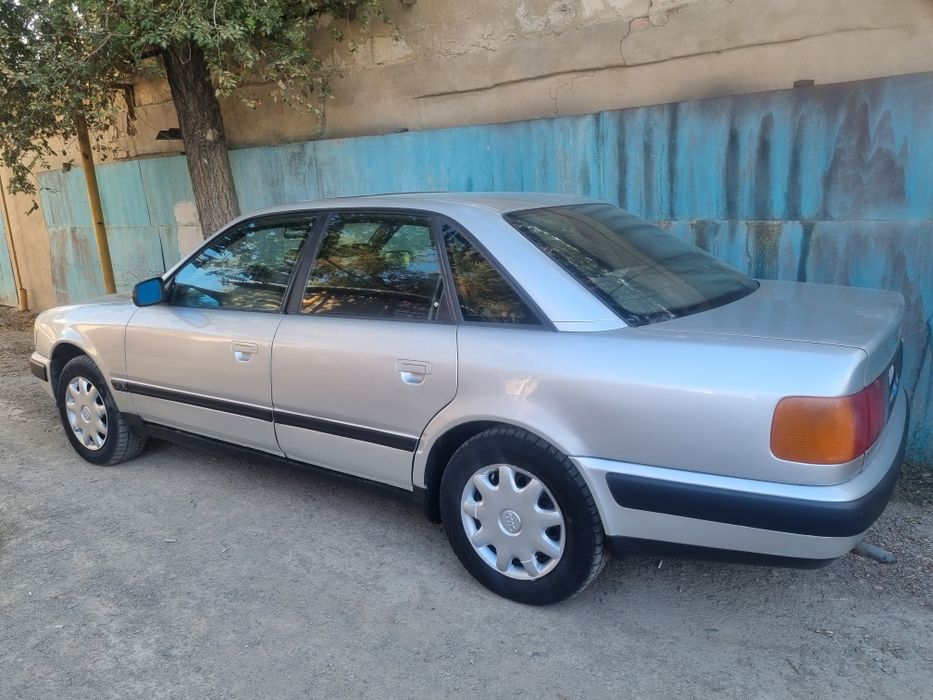 Ауди 100 2.3 куб