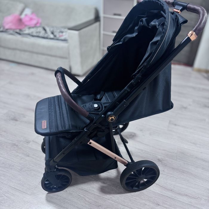 Продам коляску Ining Baby