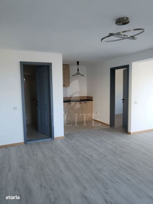 Apartament 3 camere în zona SEMICENTRAL