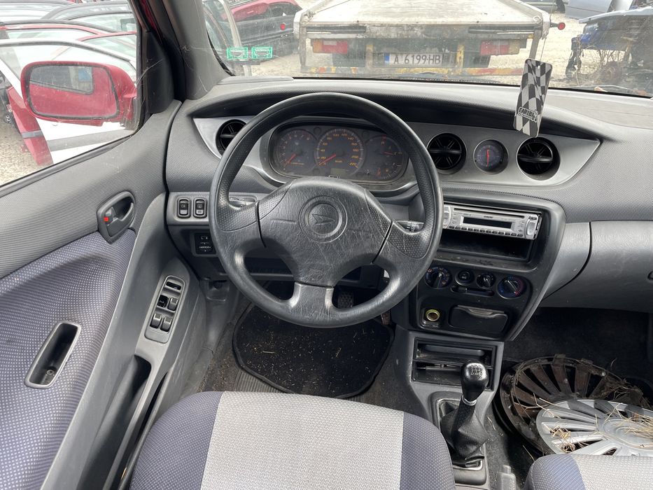 Daihatsu YRV 1.3i 16v 4x4 90кс 2003г На Части