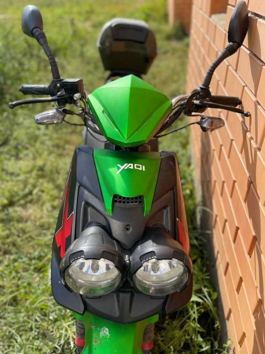 Продам Скутер 150 Кубов 4 ТАКТ