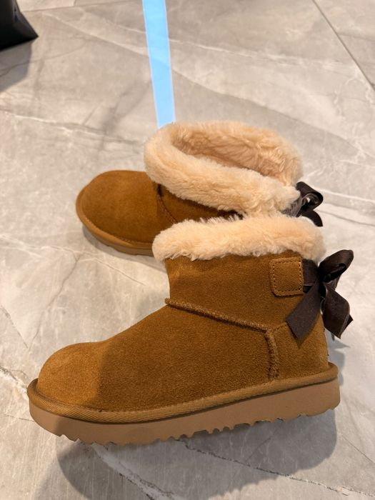 Vând Ghete UGG mărimea 31