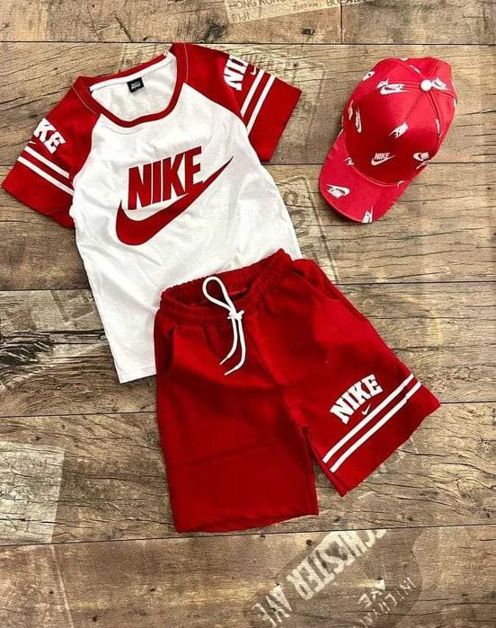 Детски комплекти от 3 части. Екипи за момчета с шапка. Найк, Адидас