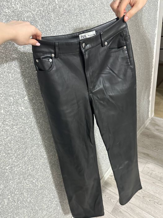 Женские Кожанные брюки ZARA