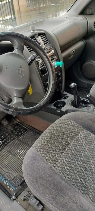 Hyundai Santa Fe 2 CRDI 2x4 diesel ITP facut in noiembrie.