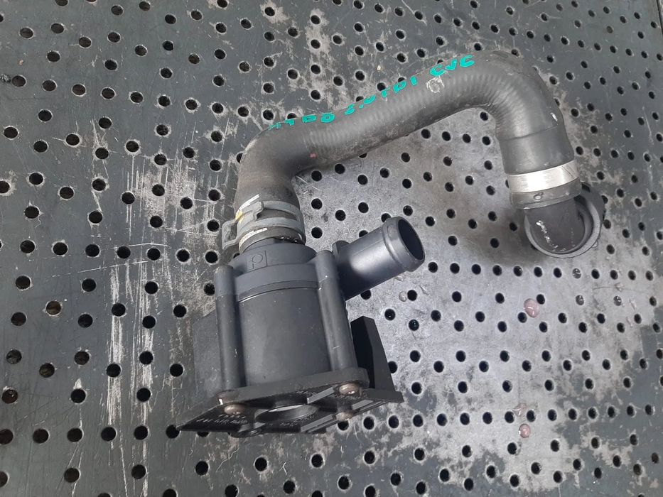 pompa apa  2.0 tdi cjc audi a4 b8 8k a6 c7 vw tiguan 5n golf 6 skoda fabia 2 octavia 2  06h121601j