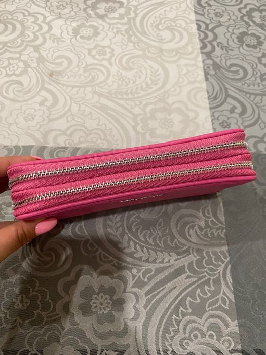 Нови дамски портмонета