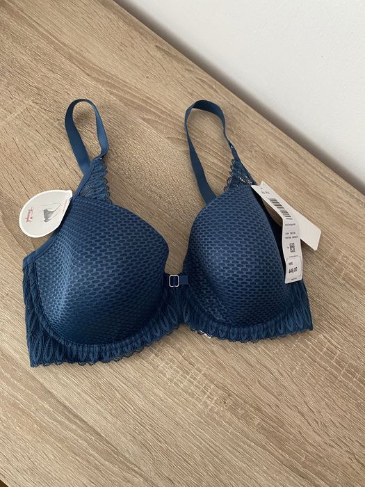 Sutien Triumph Aura Spotlight, Amourette Charm, Amourette Spotlight