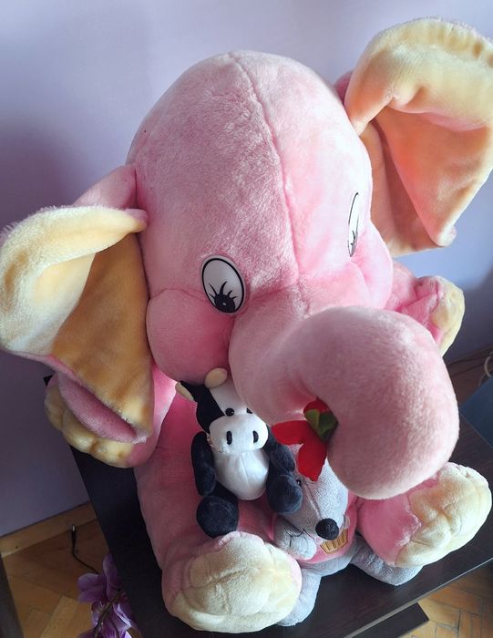 Голям плюшен слон +