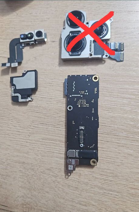 Продам от айфона 15 PRO на запчасти