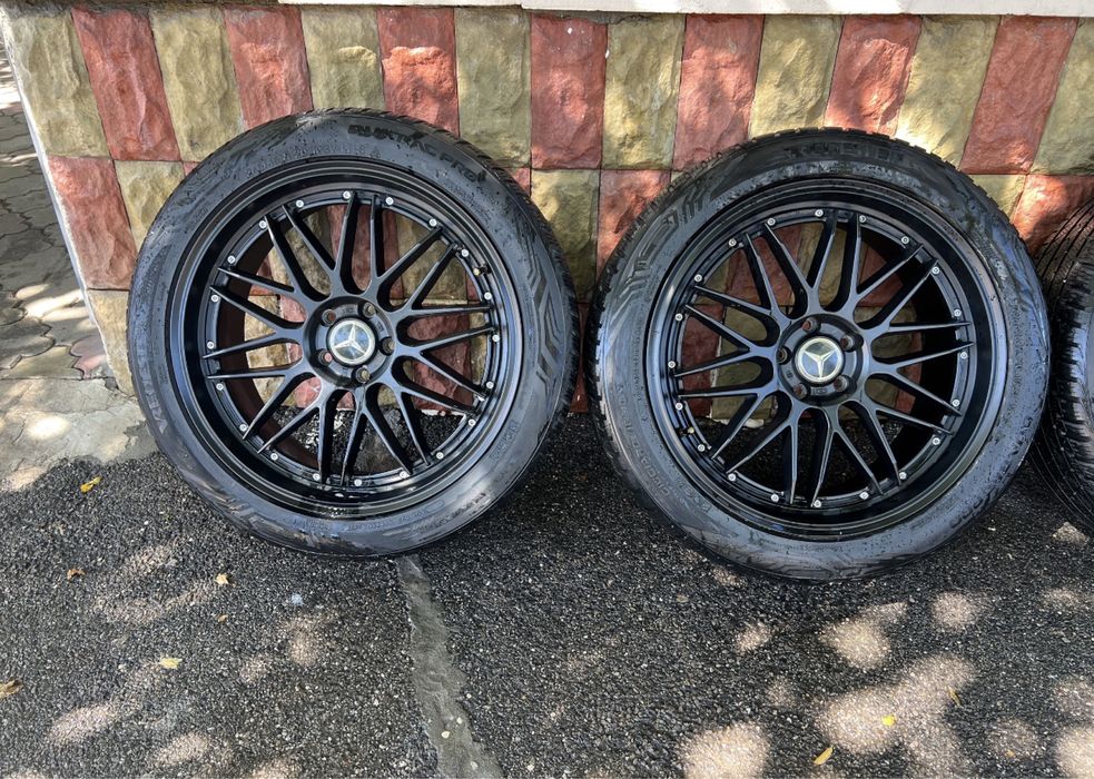 jante cu cauciucuri de iarna Mercedes 245/45 R20 DOT 2023