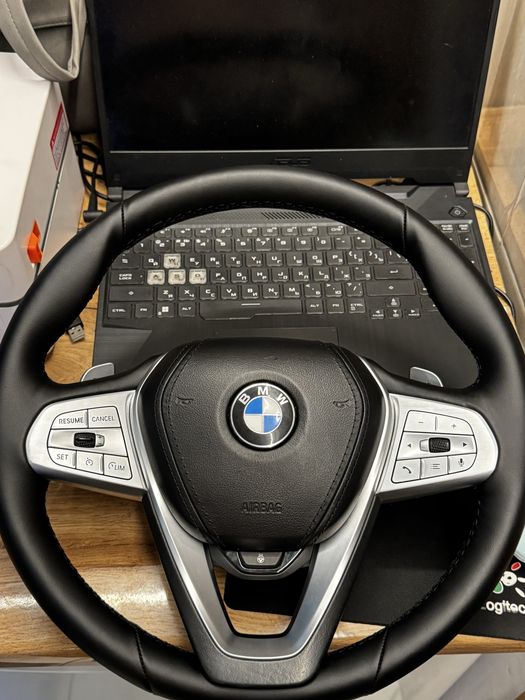 Руль bmw x7 g30.