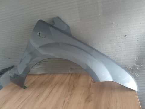 Aripa Fata Dreapta Ford Focus 2/II 2004-2008 (Magnum Grey)