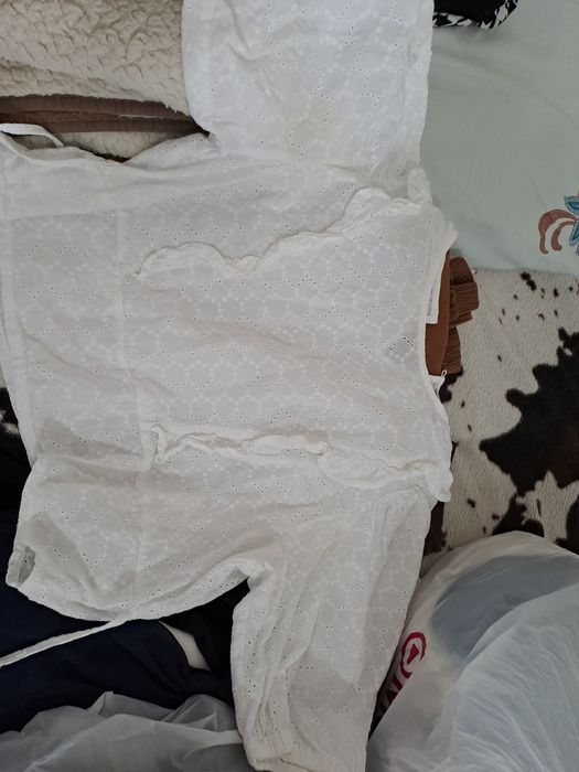 Продам детские школьные вещи на девочку