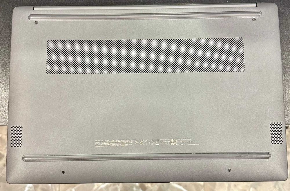 Hope Amanet P5 Laptop HP 15-FC0039NQ / RYZEN 7 5825U , 16 GB DDR4 , 512GB SSD , GARANTIE
