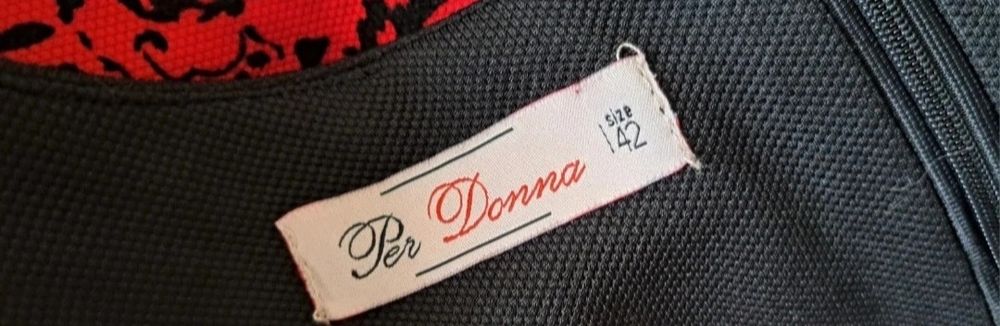 Rochie groasa, ideala pentru masa de craciun