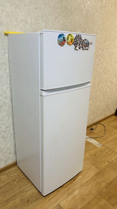 Холодильник в хорошим состояний