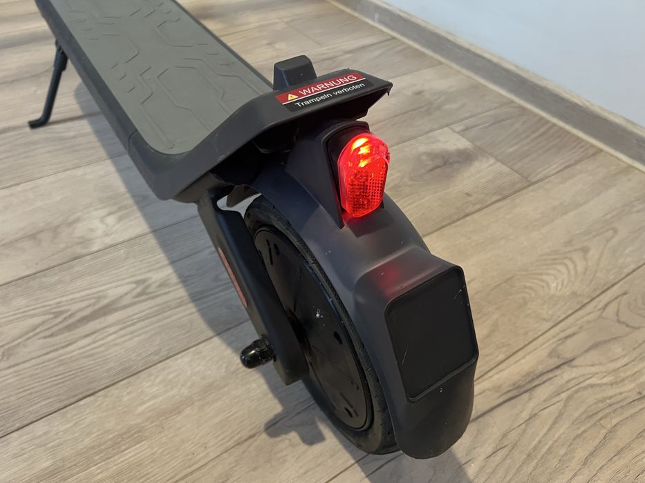 Trotineta electrica LEQISMART A11 vand sau schimb cu bicicleta